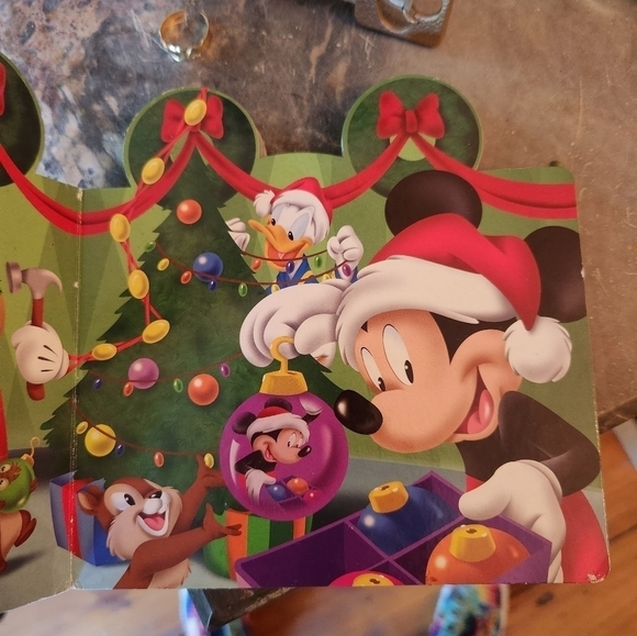 Disney book - Picture 2 of 8